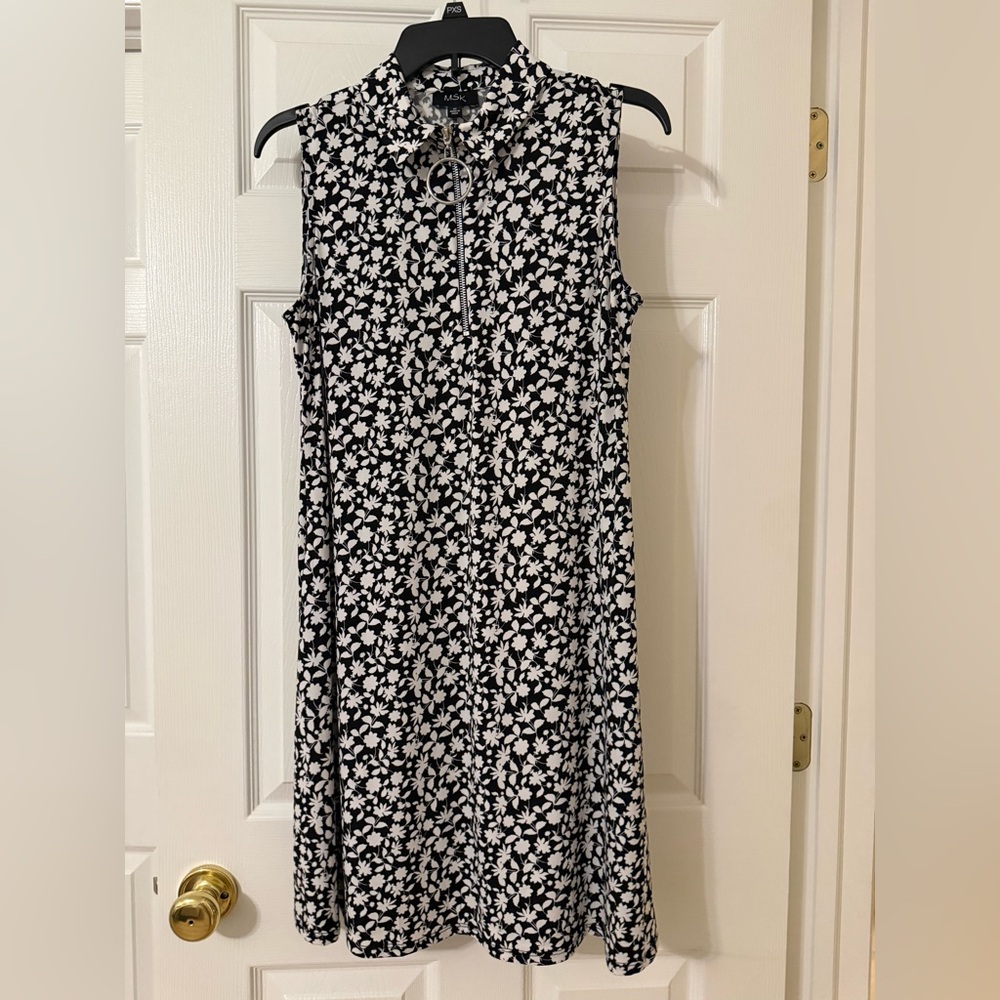 MSK Black & White Floral Zip-Front Midi Dress